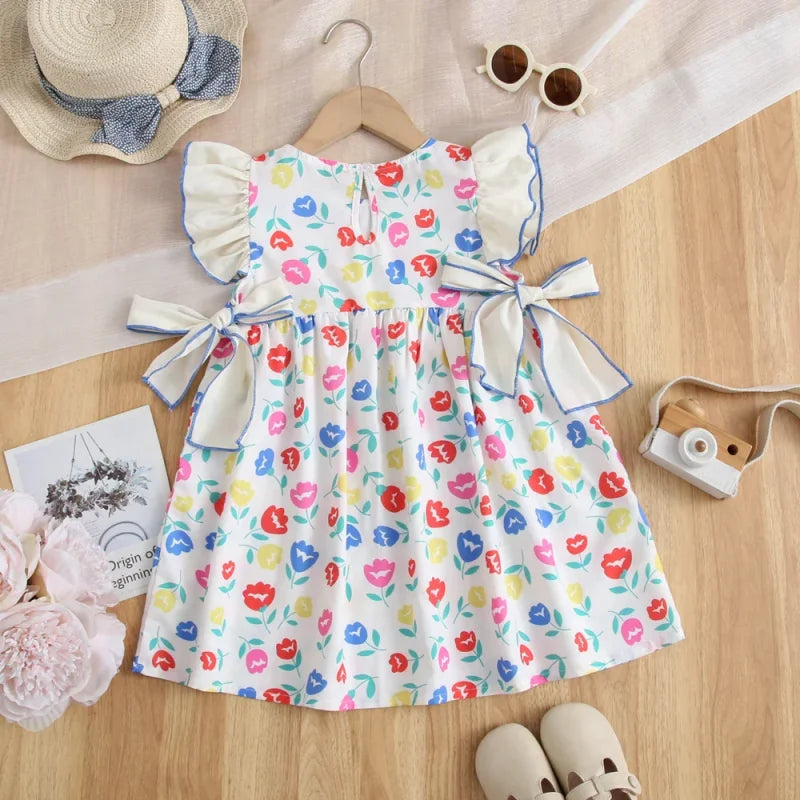 Vestido Infantil Floral Retrô com Laço e Manga Babado