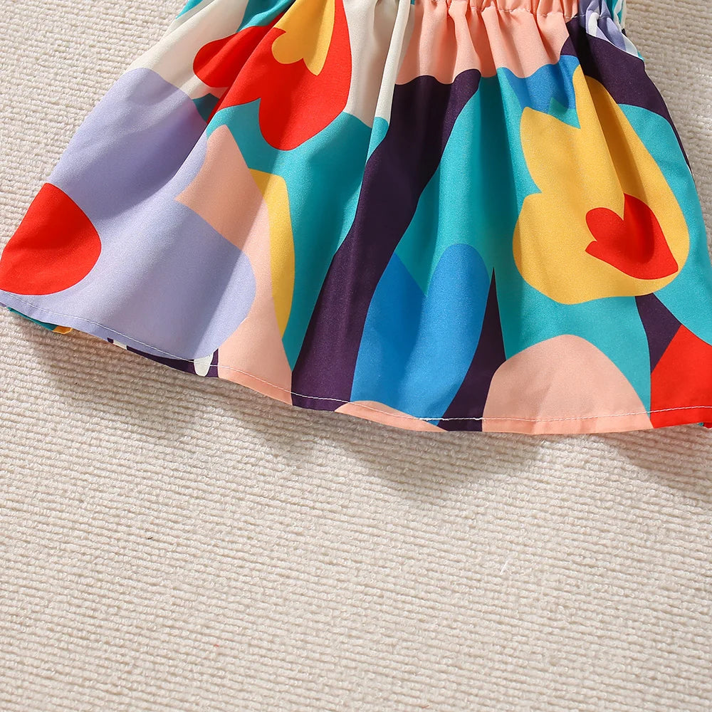 Conjunto Verão Infantil “Arte Colorida” – Blusa com Mangas Voadores + Shorts Estampados