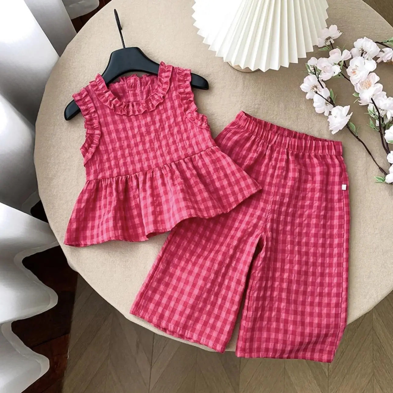Conjunto Infantil Lara – Blusa Rendinha + Calça Pantalona Xadrez
