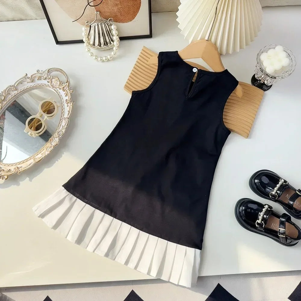 Vestido Infantil “Laço Preto” – Sem Manga, Simples e Doce