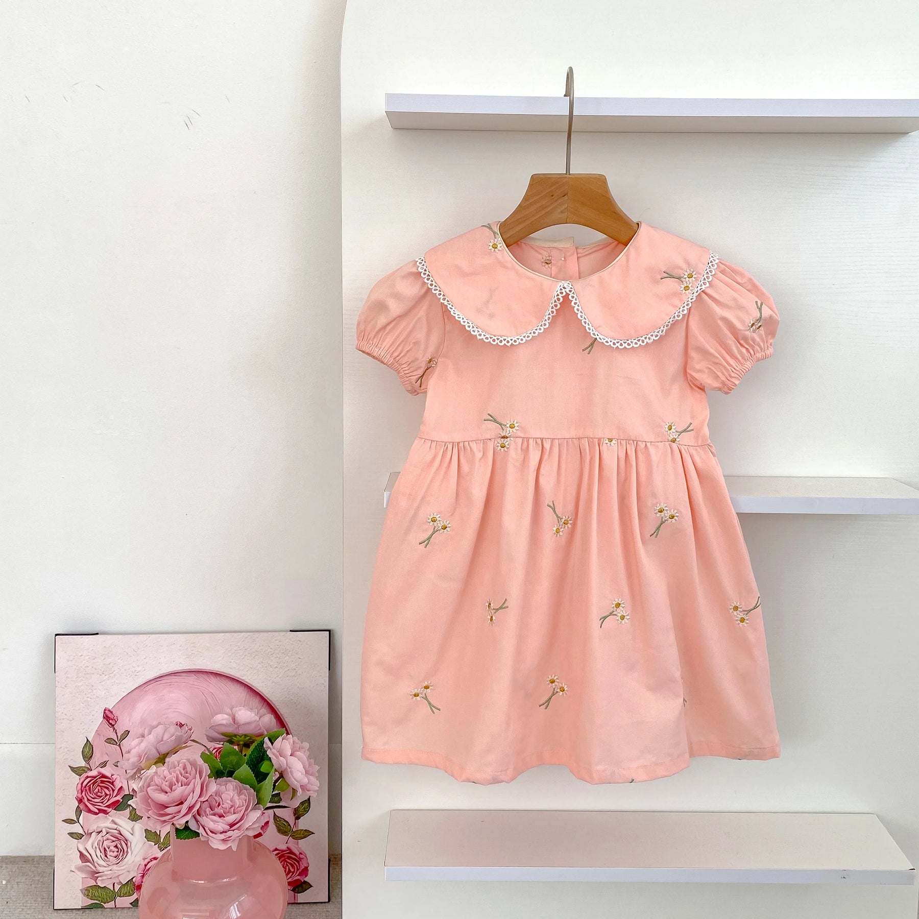 Vestido Princesa Infantil com Flores Bordadas