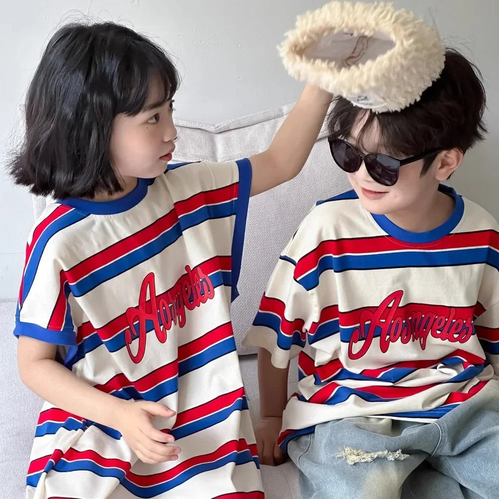 Conjunto Infantil Listrado Colorido – Camiseta Manga Curta + Vestido Médio Unissex