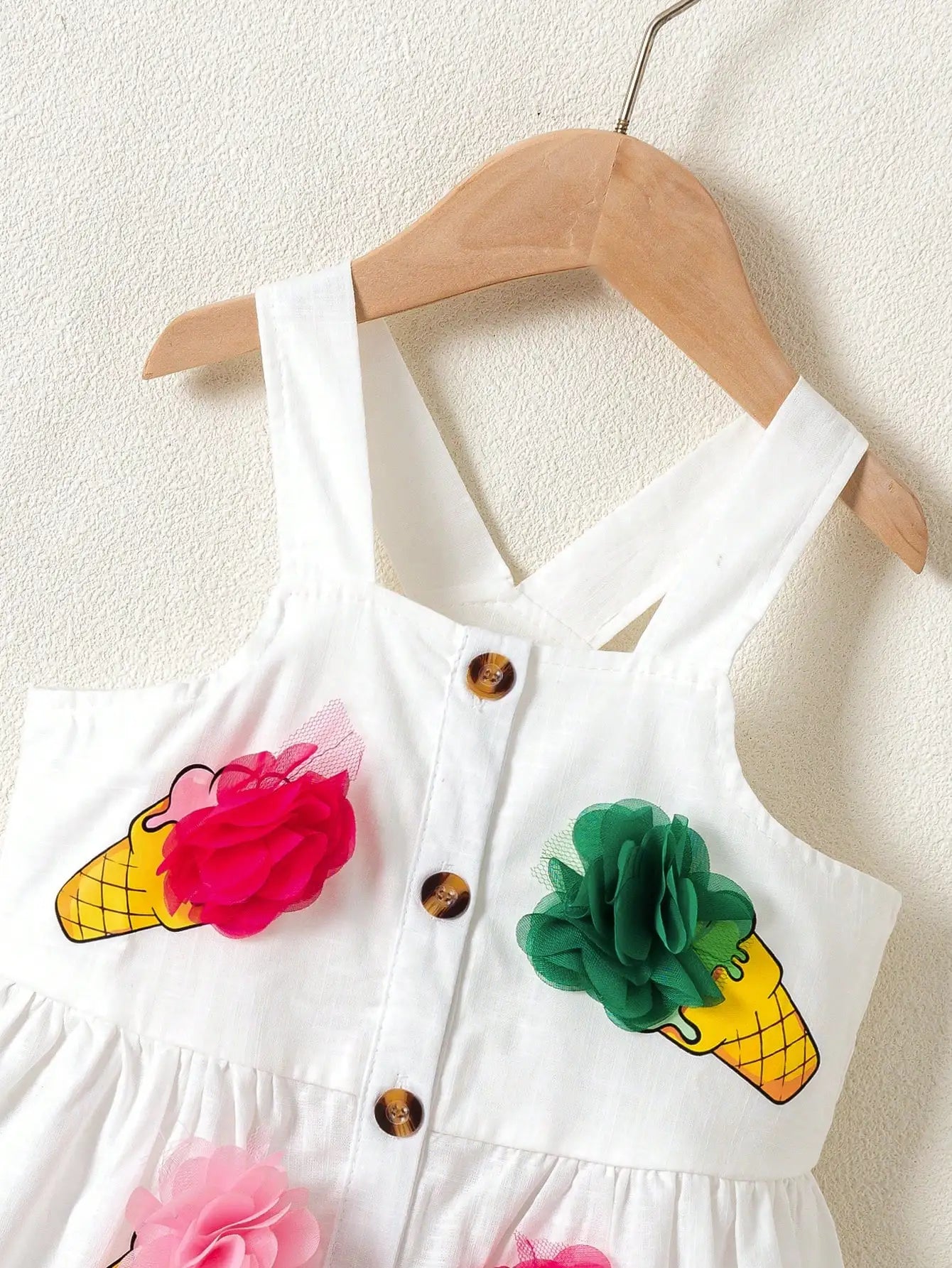 Vestido Infantil “Delícia Gelada” – Estampa de Sorvete com Flores 3D