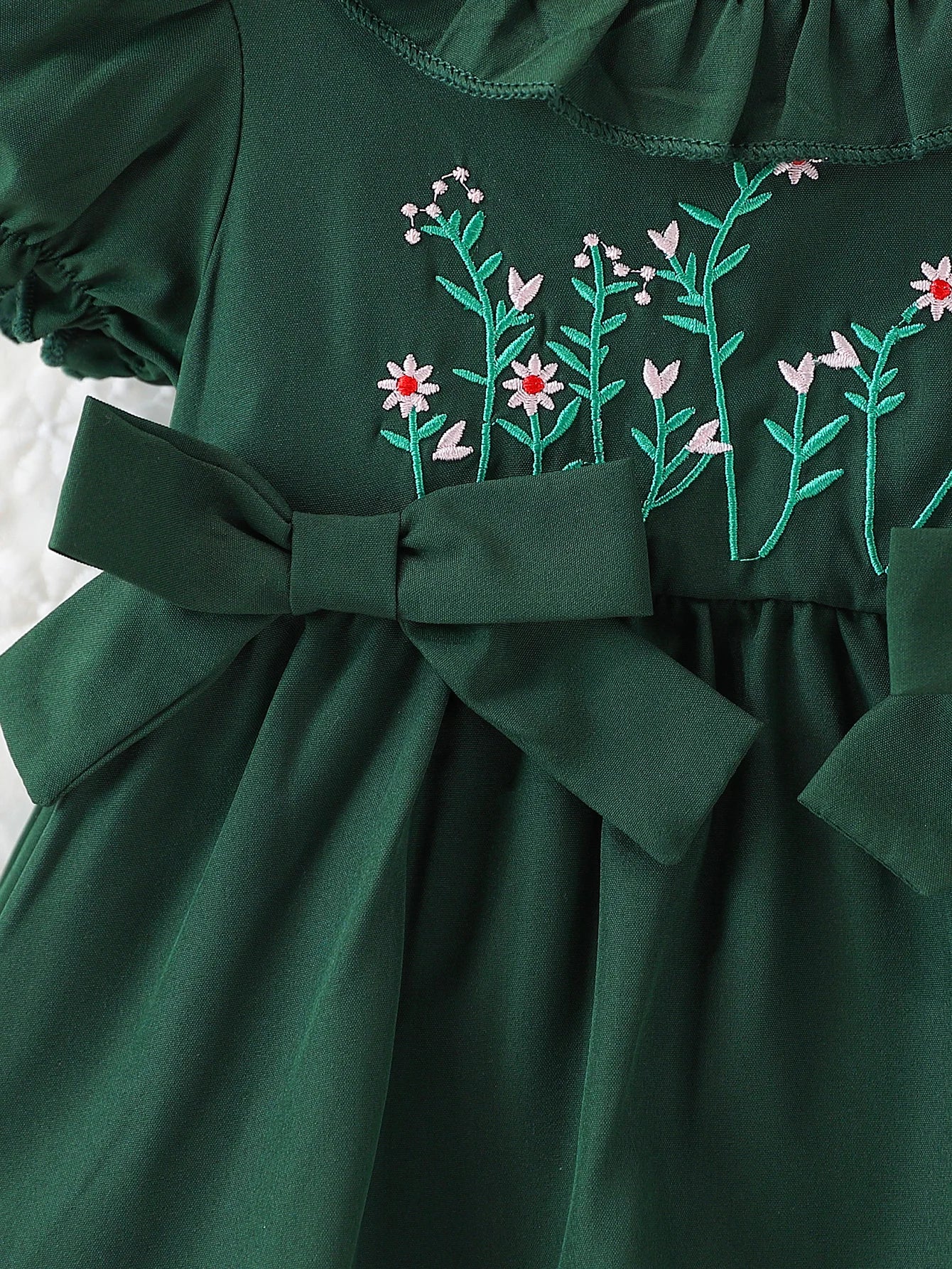 Vestido Princesa Infantil com Bordado Floral – Jade