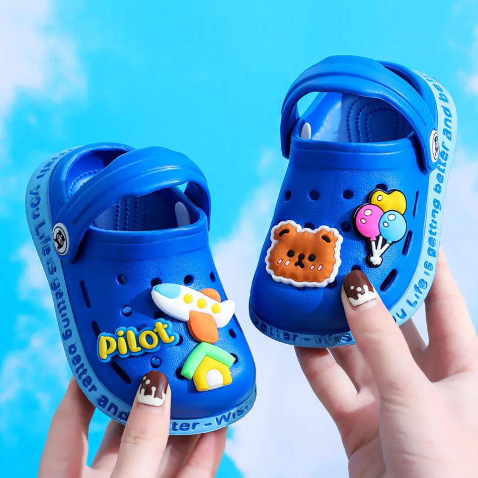 Clogs de Praia para Crianças – Chinelo Casual com Estampa de Personagens, Solado Macio, Antiderrapante e Respirável