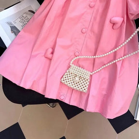 Vestido Coração Encantado com Colarinho Flip e Fechamento com Fivela Única