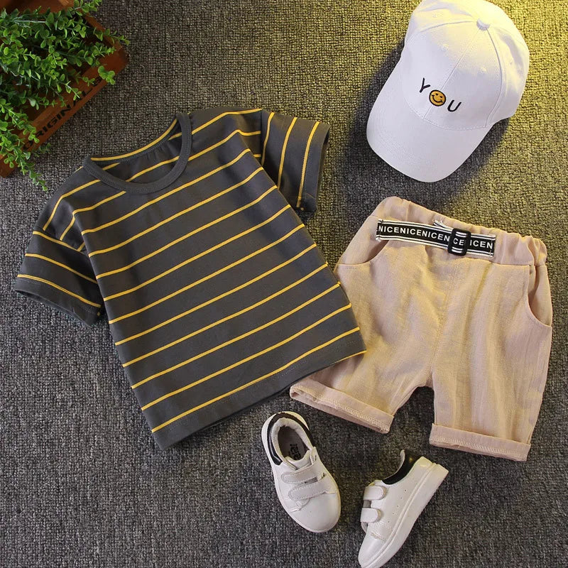 Conjunto Infantil Verão Camiseta Listrada + Shorts 2 Peças