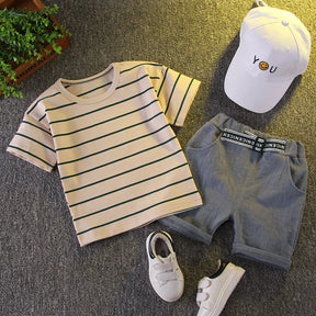Conjunto Infantil Verão Camiseta Listrada + Shorts 2 Peças