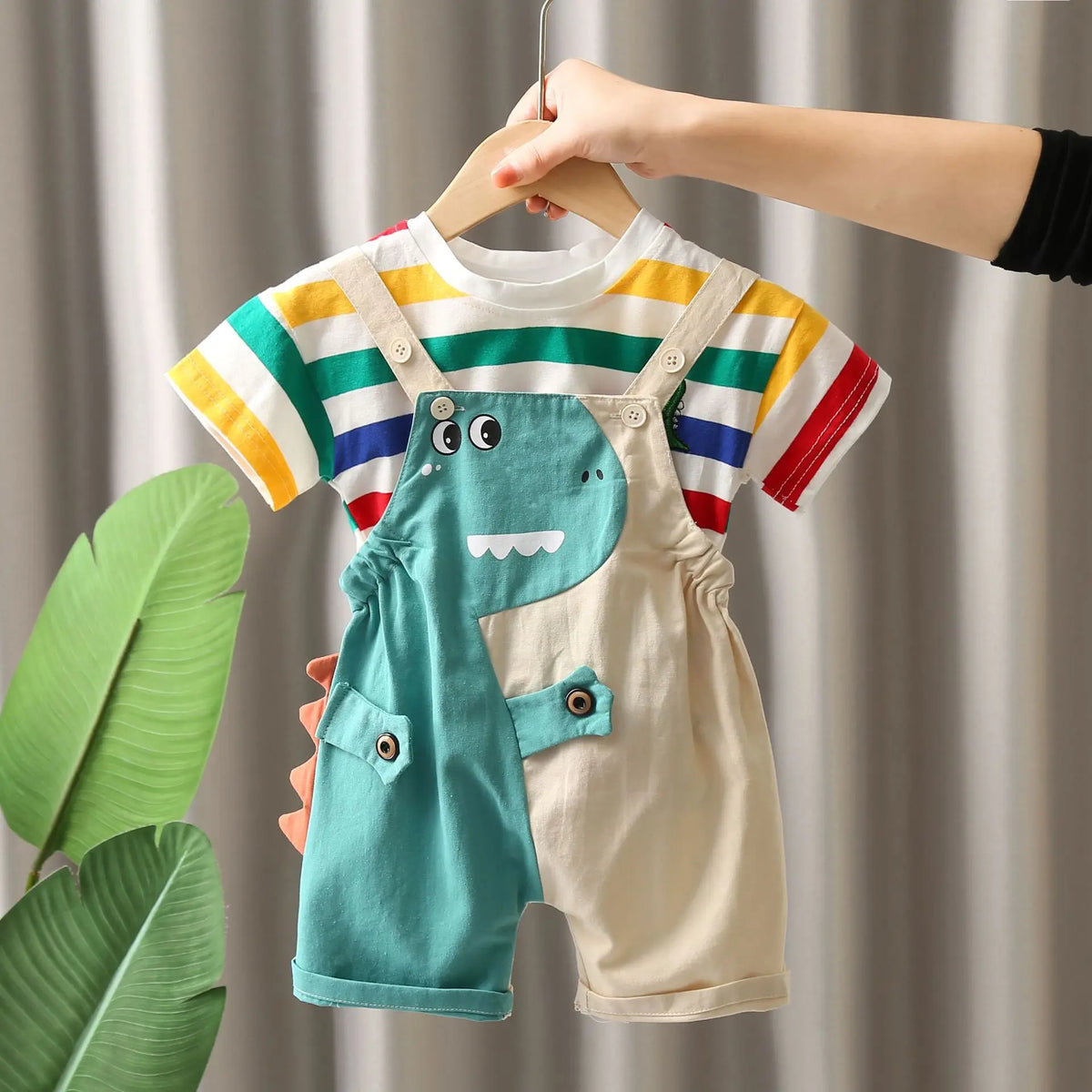 Conjunto Infantil “Dino Colorê”
