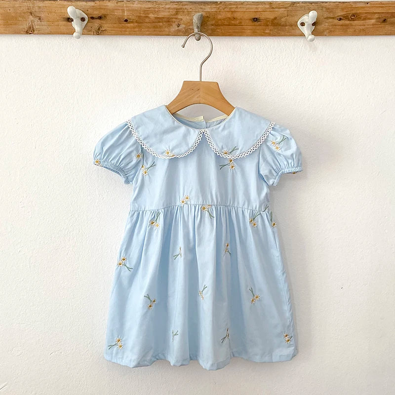 Vestido Princesa Infantil com Flores Bordadas