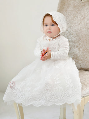 Vestido de Batizado para Bebê Menina – Elegante Traje de Renda com Touca Combinando